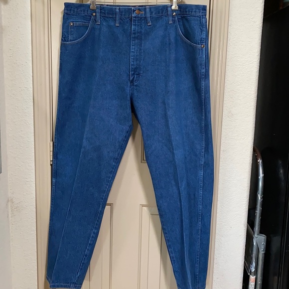 Wrangler Other - Wrangler jeans 3x relaxed size 44x32